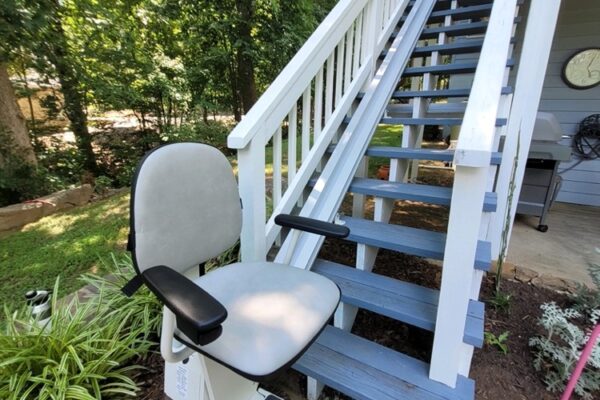 Outdoor Lift Options That Make Life Easier at Home